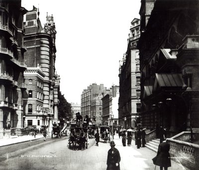 Victoria Street, Londra, c.1890 da English Photographer